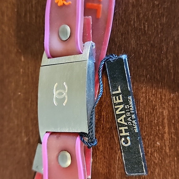 Authentic Chanel belt- rare - Picture 2 of 8